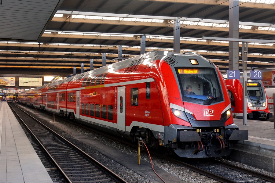 ミュンヘン～ニュルンベルク間を走る快速列車は、最高速度190Km/hでプッシュプル運転を行う（画像：橋爪智之）。