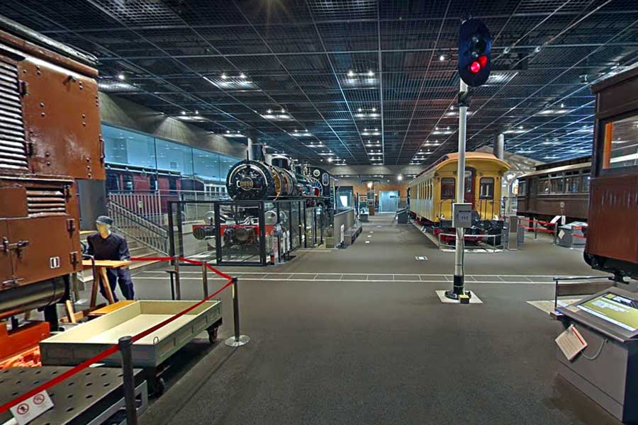 2015年11月当時の鉄道博物館（画像：(C)Google）