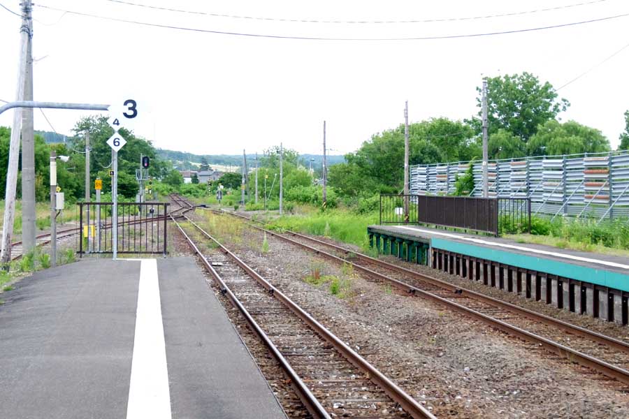 北海道北部を走る沿岸バスとその風景（画像：碓井益男）