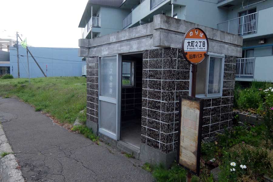 北海道北部を走る沿岸バスとその風景（画像：碓井益男）