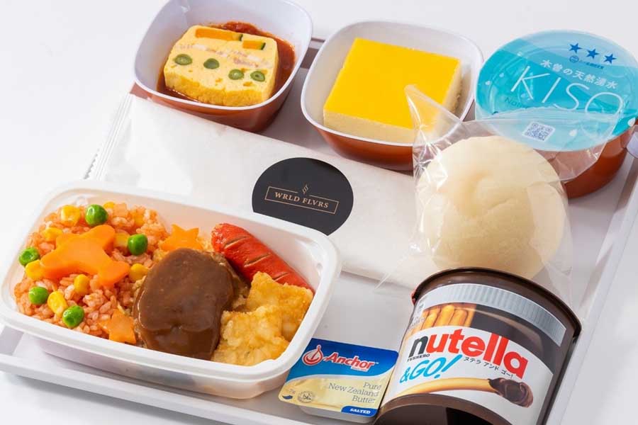 機内食セット「お子様向けのお食事 食器付き」（画像：ゲートグルメジャパン）