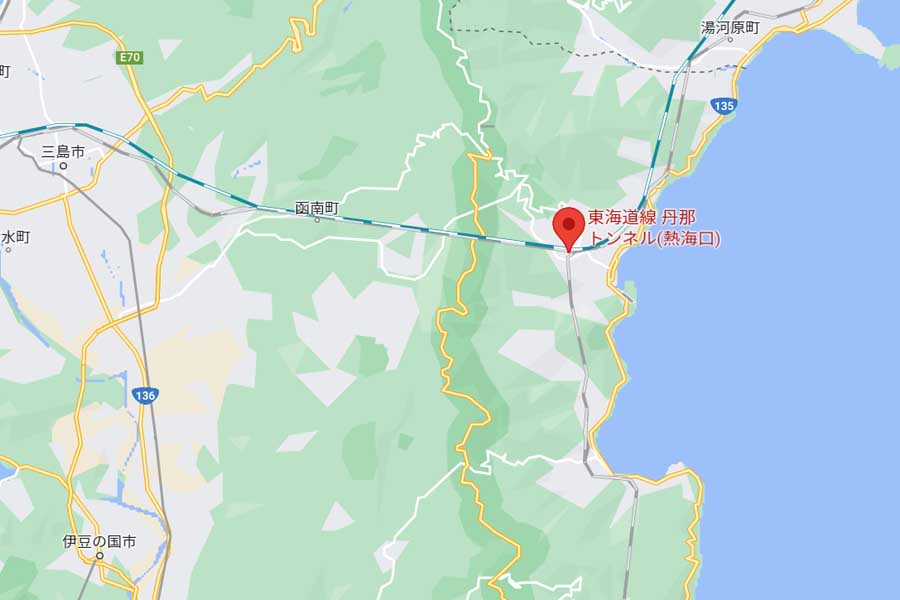 東海道線の丹那トンネル熱海口（画像：(C)Google）