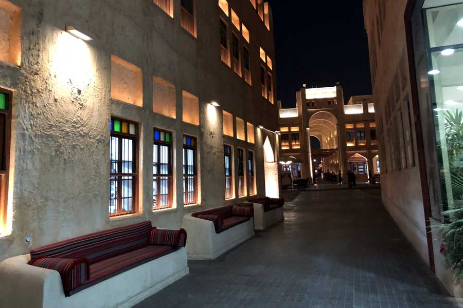 カタールの風景（画像：写真AC）