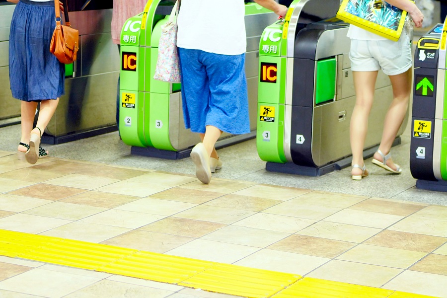 改札（画像：写真AC）