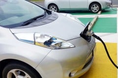 損保ジャパン、国内初の「商用小型EV」自動車保険 最大10%割引を発表