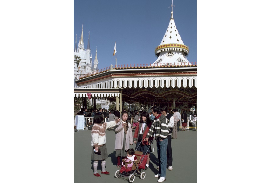 1986年の東京ディズニーランド（画像：時事通信フォト）