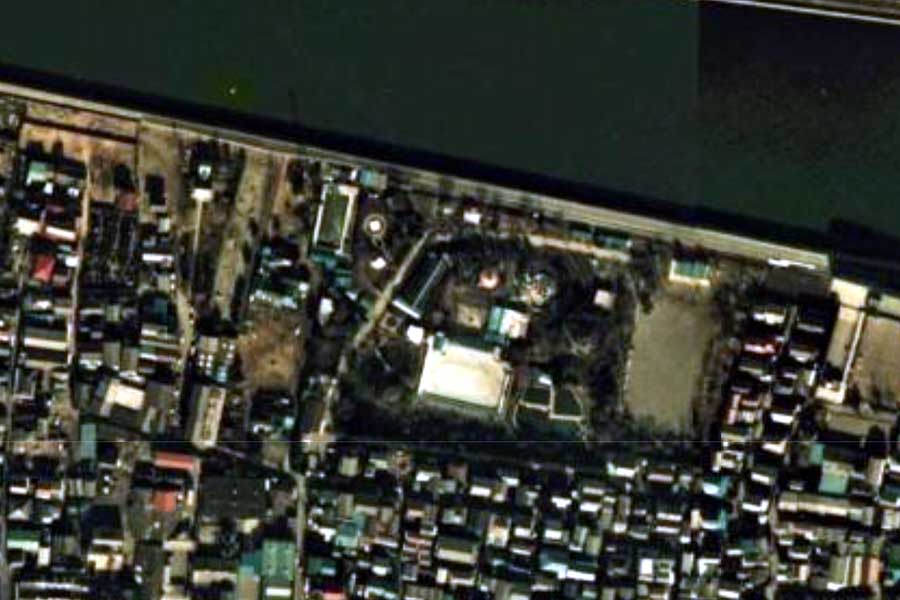 1975年頃のあらかわ遊園周辺の航空写真（画像：国土地理院）