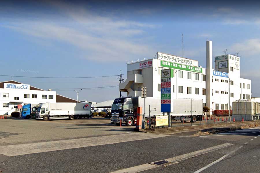 岡山県岡山市にある「岡山トラックステーション」（画像：(C)Google）