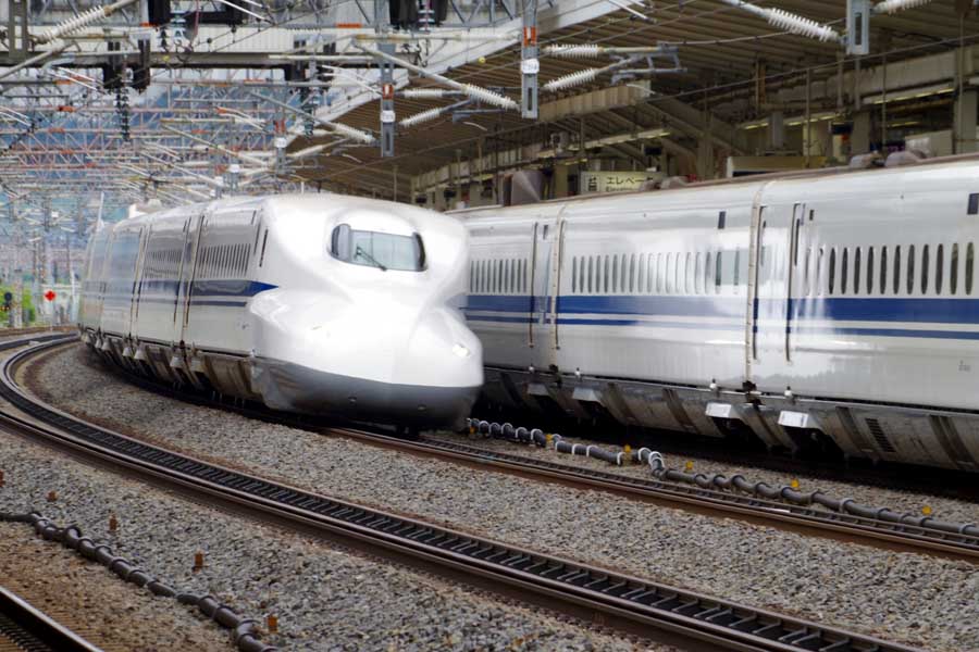 東海道新幹線（画像：写真AC）