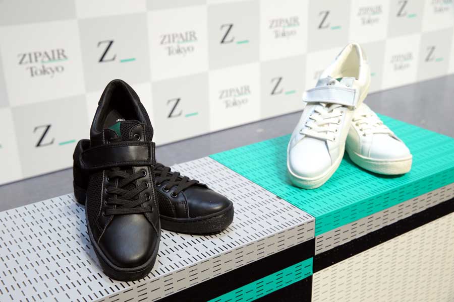 ZIPAIR初のオンラインショップ「ZIPAIR Online Shop」で取り扱われている商品（画像：ZIPAIR Tokyo）