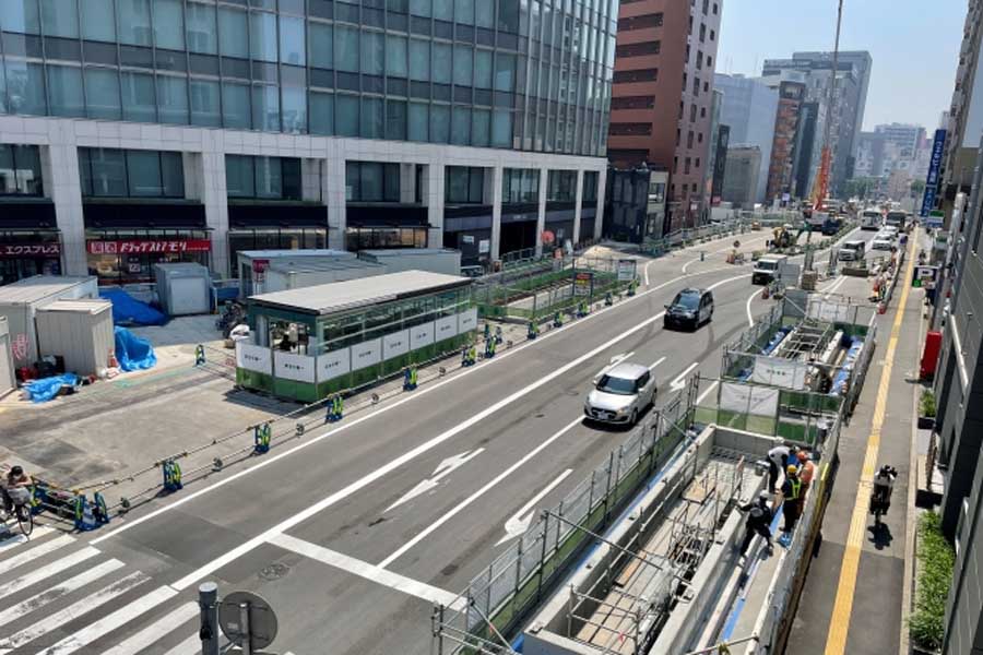 櫛田神社前駅の区間。はかた駅前通りの占用状況。地上部：祇園町西交差点より（画像：福岡市交通局）