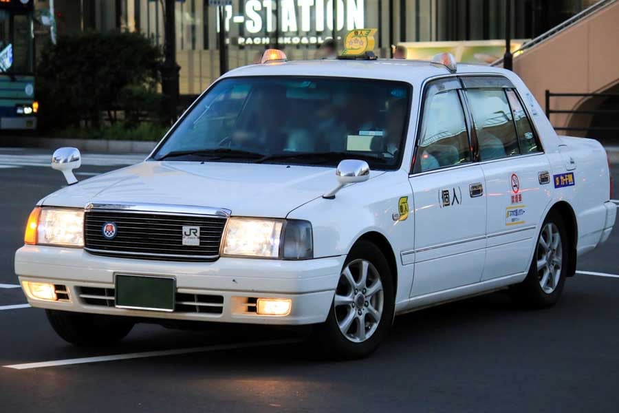タクシー(画像:写真AC)