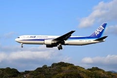 旅客機から軍用機まで デビュー40年「ボーイング767」が日本でフル活用されている理由