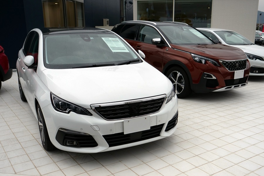 中古車販売のイメージ（画像：写真AC）