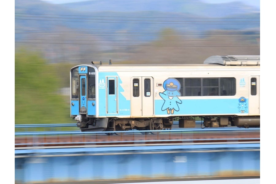 青い森鉄道（画像：RYDE）