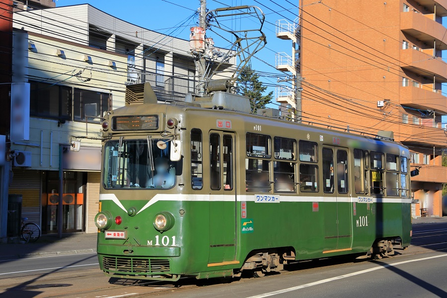 札幌市電の路面電車（画像：写真AC）