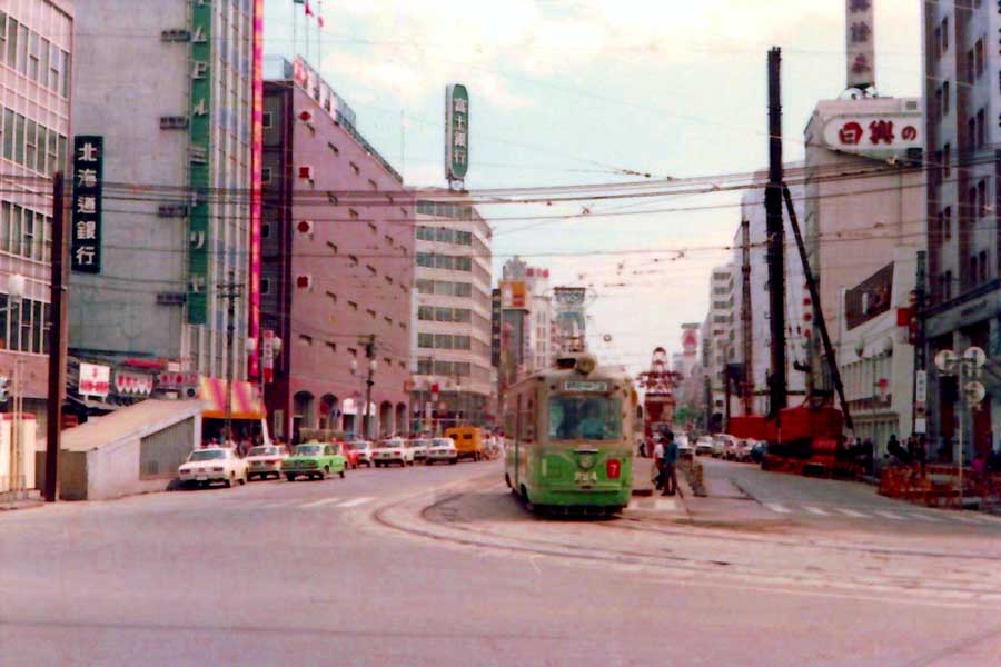 昭和40年代の「札幌市電」（画像：写真AC）