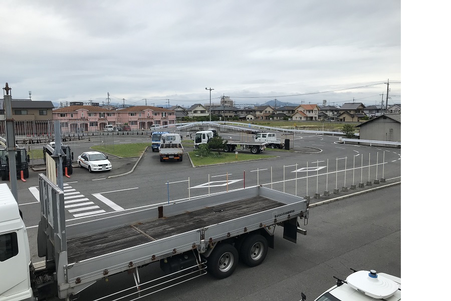 日本初の「AI教習所 岡山校」（画像：ミナミホールディングス）