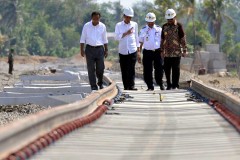 インドネシアでひそかに動く鉄道プロジェクト「スラウェシ島鉄道」 10月開業絶望的も、秘めたるポテンシャルはいかほどか