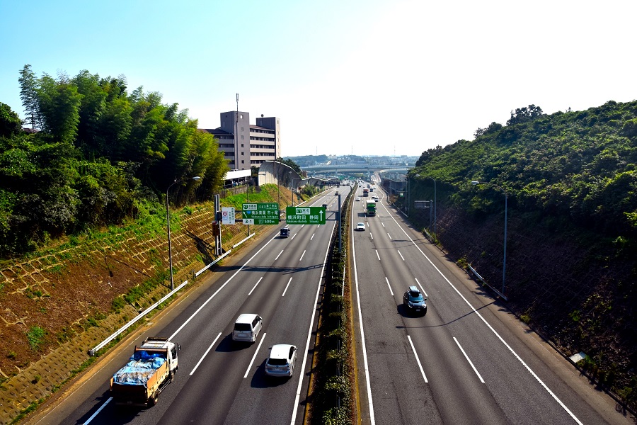 日本の高速道路のイメージ（画像：写真AC）