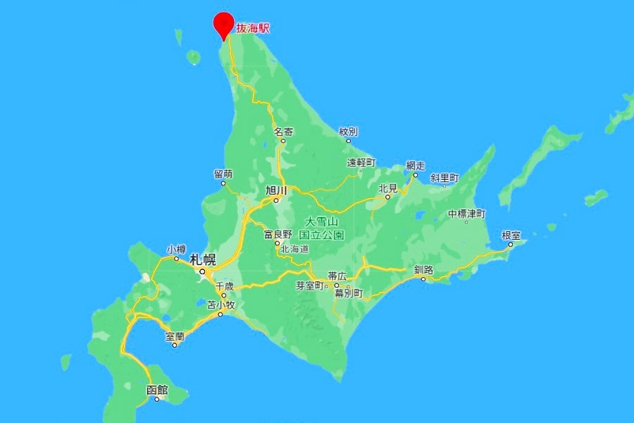 JR北海道・宗谷本線の抜海駅の位置（画像：（C）Google）