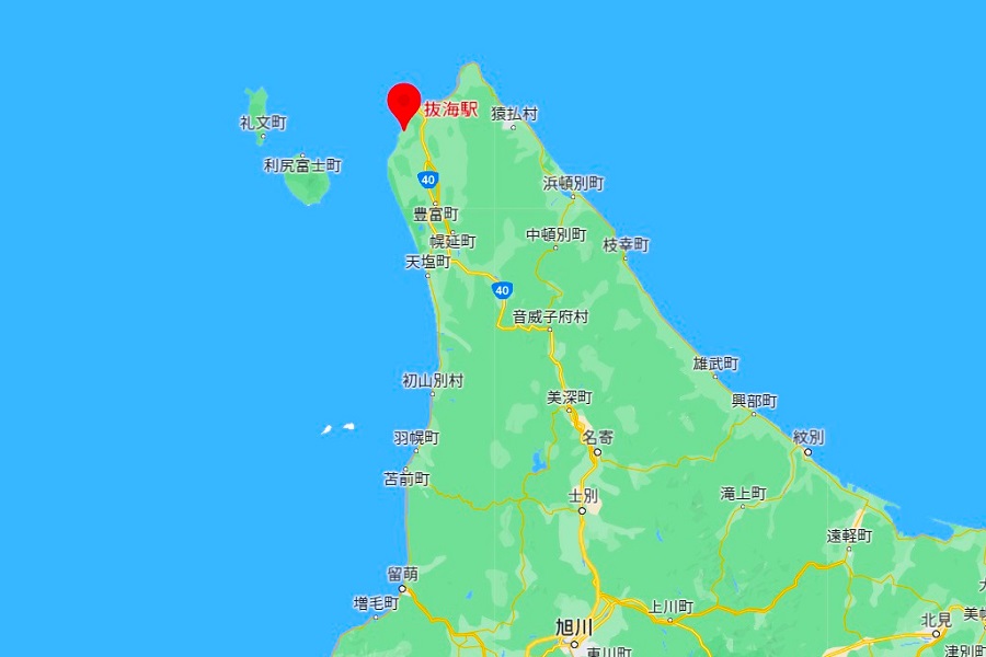 JR北海道・宗谷本線の抜海駅の位置（画像：（C）Google）