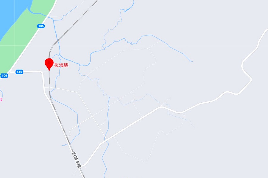JR北海道・宗谷本線の抜海駅の位置（画像：（C）Google）