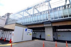 「開かずの踏切」廃止だけじゃない！ 竹ノ塚駅の「高架化」が地元で大きな期待を背負う理由とは