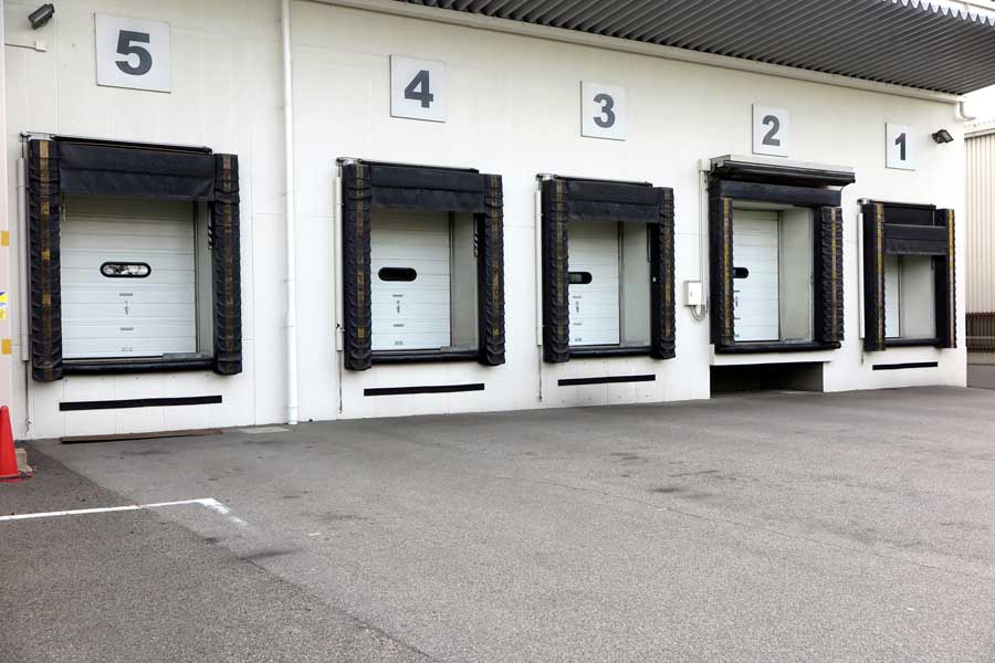 冷蔵倉庫（画像：写真AC）