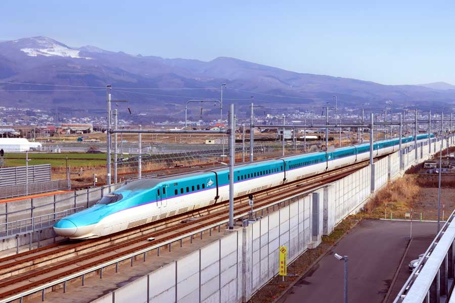 北海道新幹線（画像：写真AC）