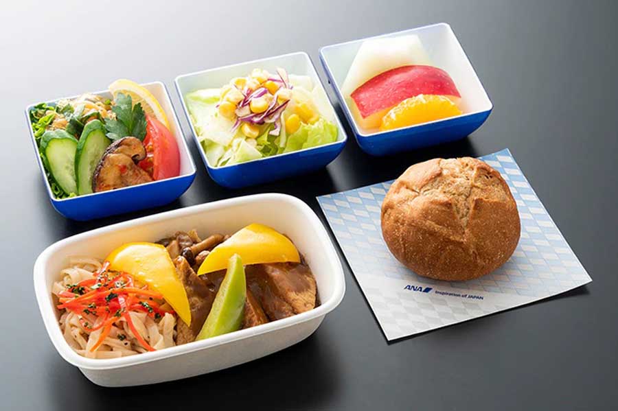 ANAの特別機内食。ベジタリアン（オリエンタル風）の食事（画像：ANA）