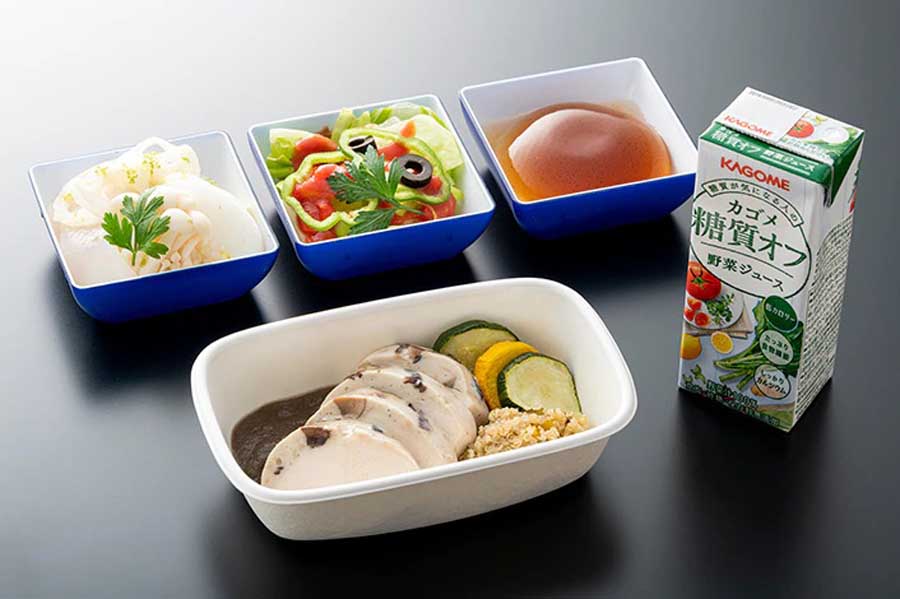 ANAの特別機内食。低カロリーの食事（画像：ANA）