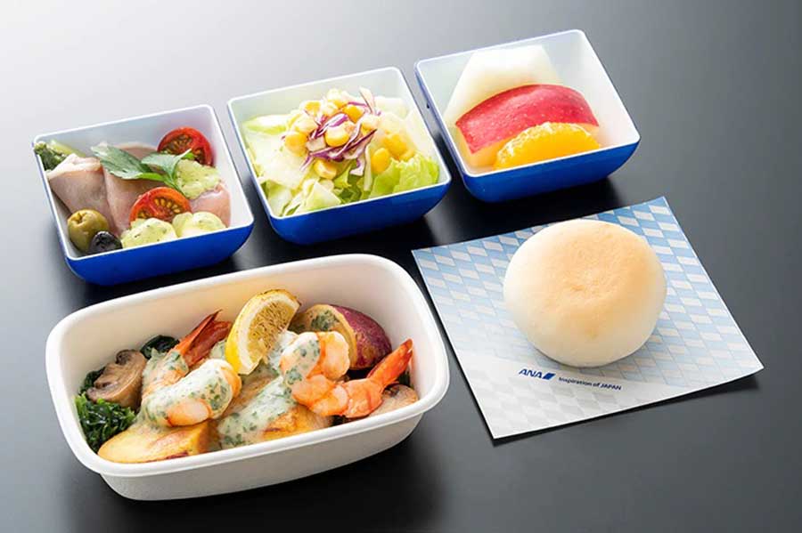 ANAの特別機内食。グルテンフリーの食事（画像：ANA）