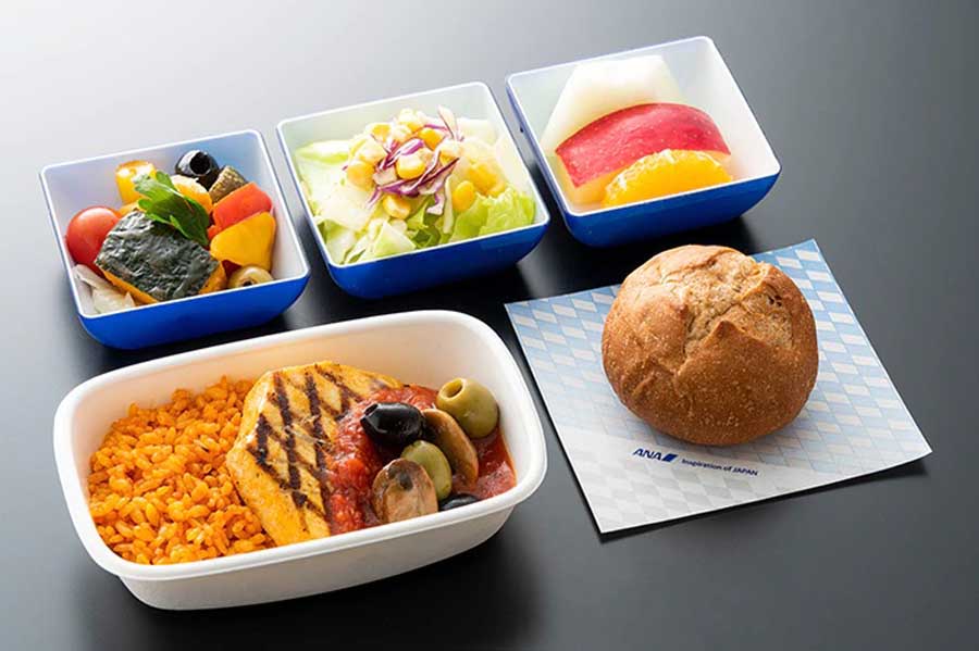 ANAの特別機内食。低乳糖の食事（画像：ANA）