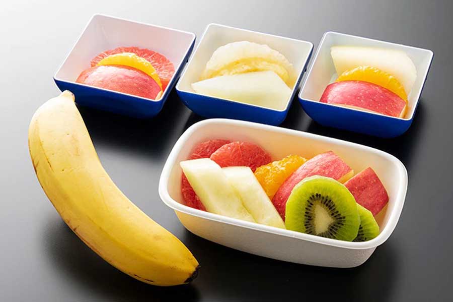 ANAの特別機内食。フルーツの食事（画像：ANA）