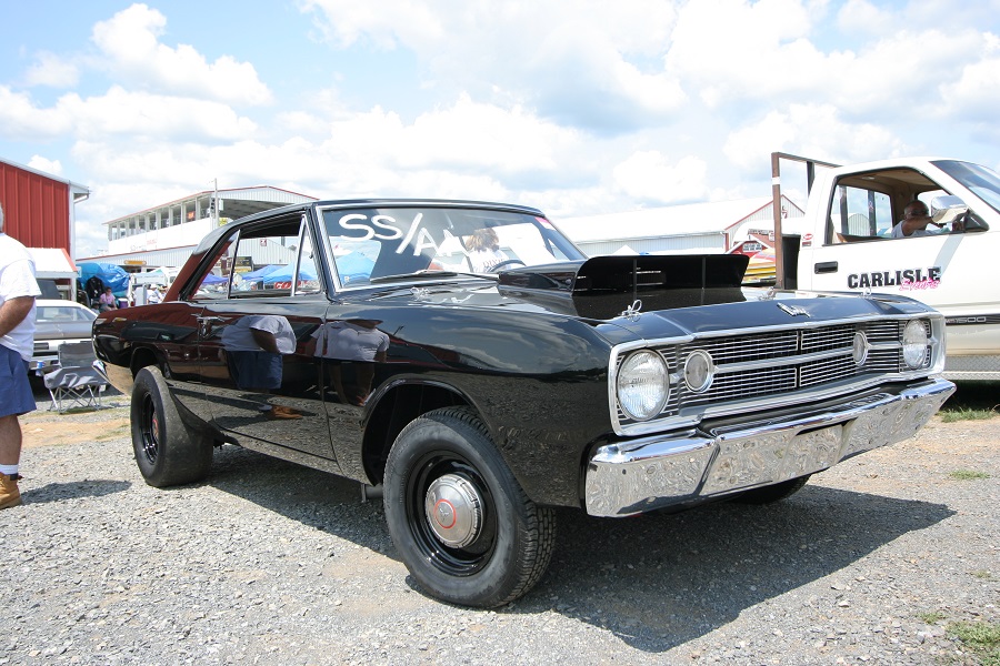 1968年型ダッジ・スーパーストックヘミダート。マックスウェッジを上回る実力は600hpと噂されていた426レースヘミを搭載した市販ドラッグレーサー。生産台数は50台（画像：守山進）