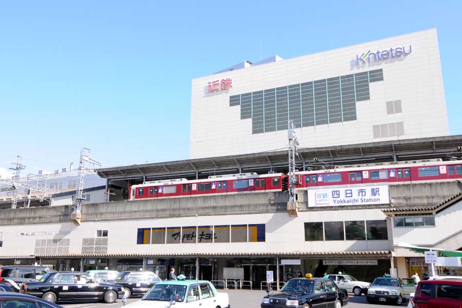 近鉄四日市駅は、バスターミナルの整備も計画されている（画像：小川裕夫）