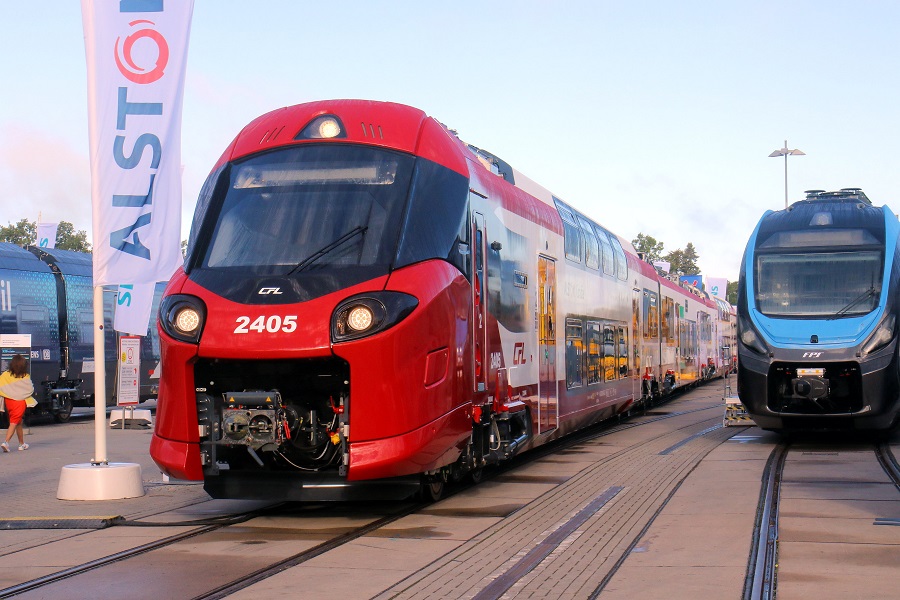 アルストム製の新型2階建て車両「コラディア・ストリームHC」（画像：橋爪智之）