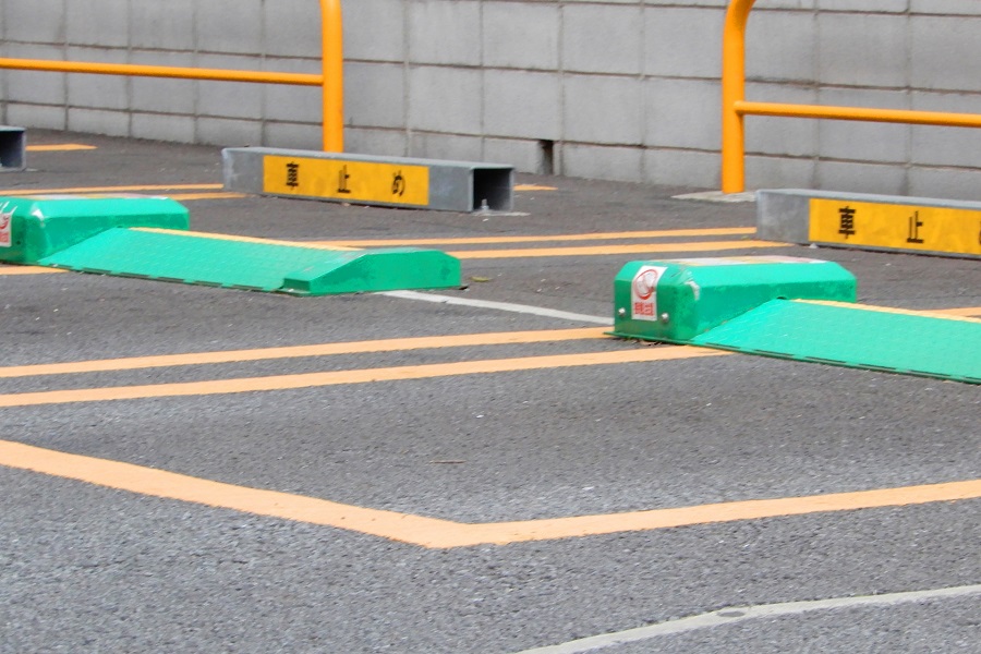 駐車場のイメージ（画像：写真AC）