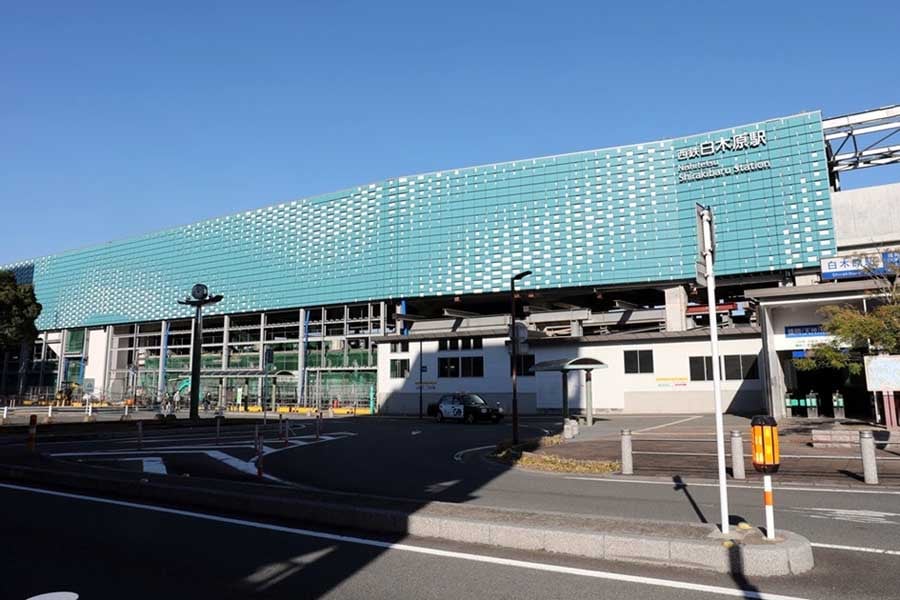 建設中の白木原駅（画像：淡川雄太）
