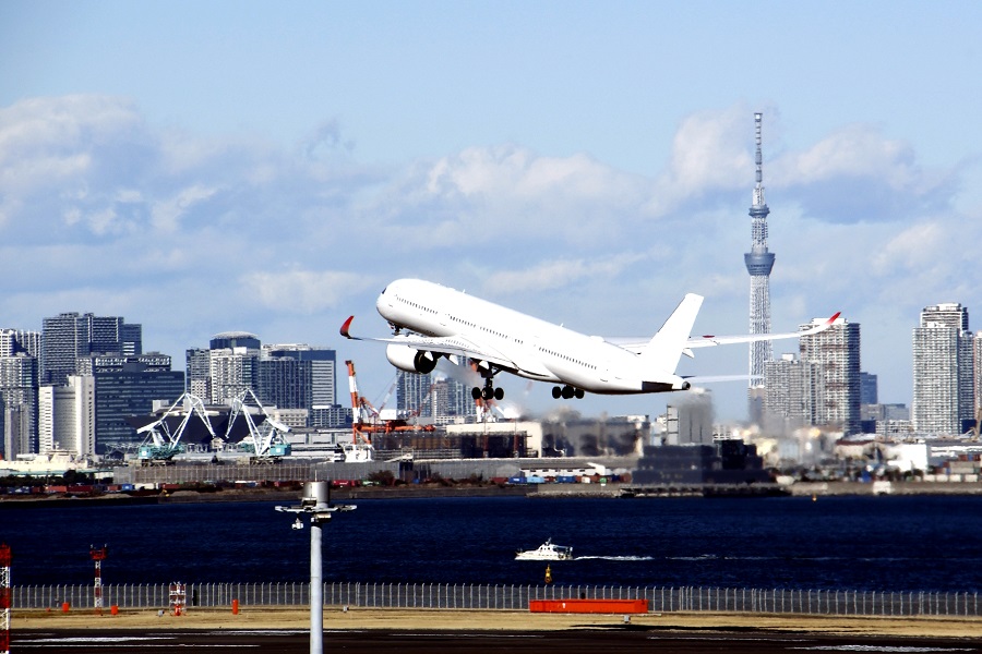 国内旅行のイメージ（画像：写真AC）