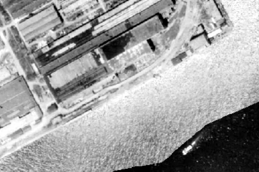1947年頃の海芝浦駅（画像：国土地理院）