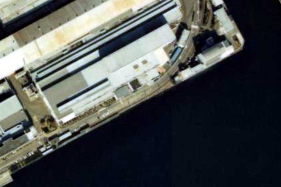 1990年頃の海芝浦駅（画像：国土地理院）