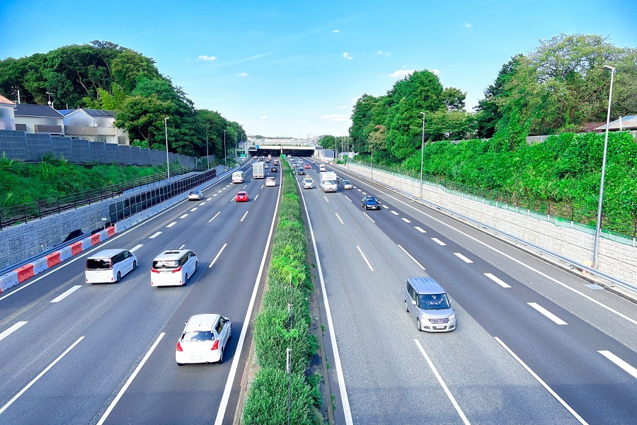 東名高速道路（画像：写真AC）