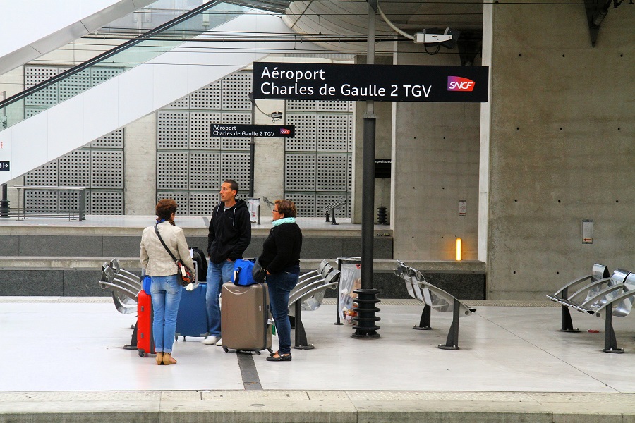 シャルルドゴール空港TGV駅。空港駅からフランス各都市へTGVが運行されている（画像：橋爪智之）