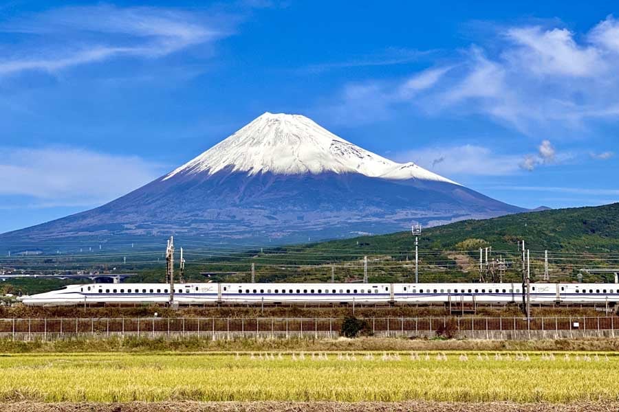 東海道新幹線(画像:写真AC)