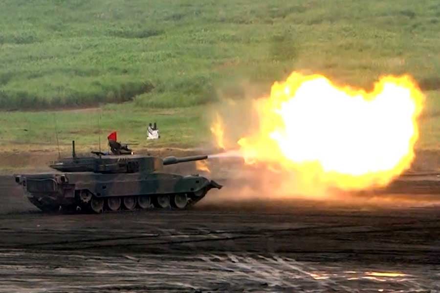 自衛隊の演習イメージ(画像:写真AC)