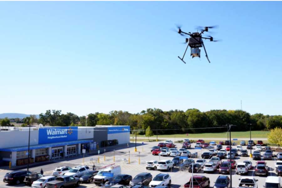 ウォルマートのドローン配達風景（画像：ウォルマート）