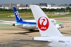 JAL・ANAの「上級会員」目指す人が急増中 なかには「東京～沖縄」数往復する人も いったいなぜなのか？