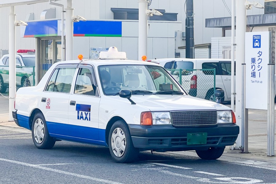 タクシーのサブスクとは？（画像：写真AC）